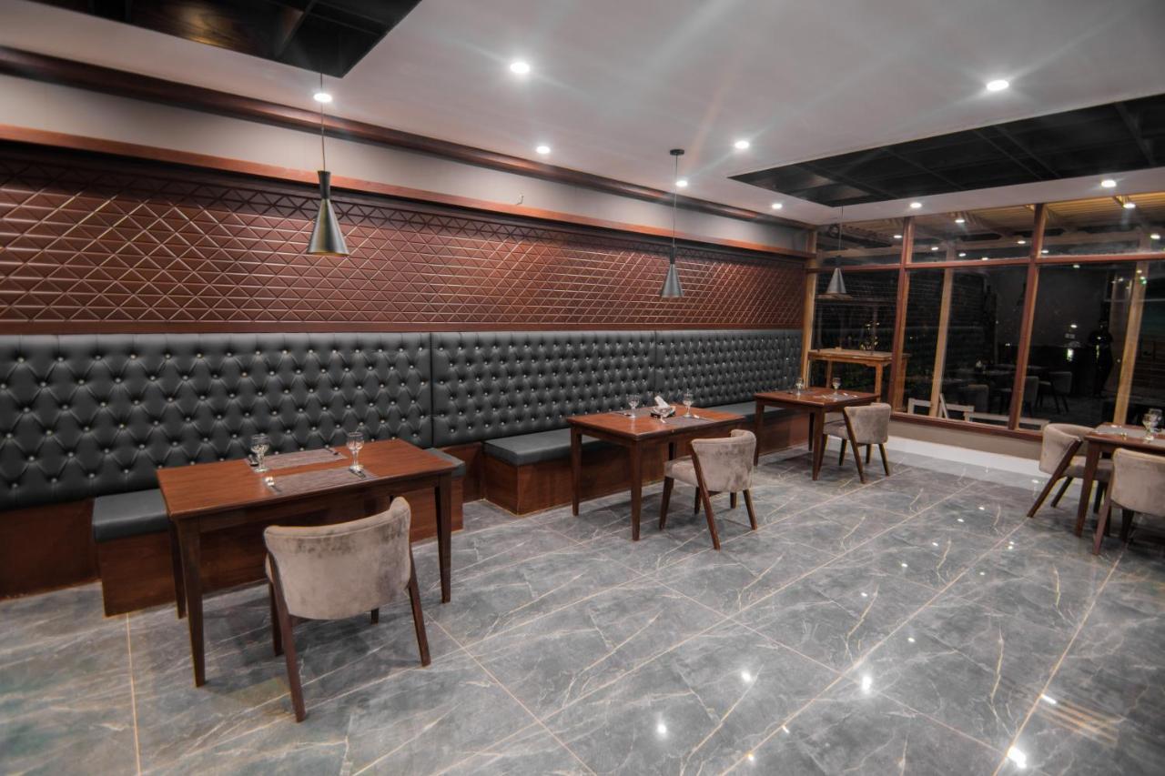 Tibet Hotel Skardu Extérieur photo